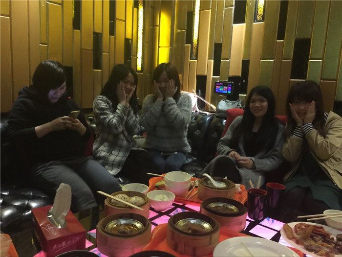 彩色复印机彩印记录4月科颐家人生日会